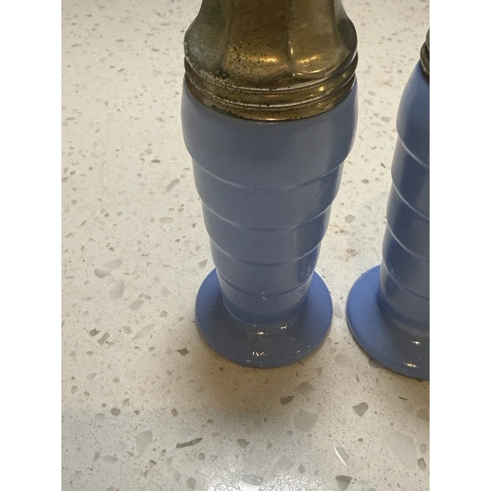 Hazel Atlas Moderntone Platonite Pastel Blue Salt And Pepper Shakers Mid Century